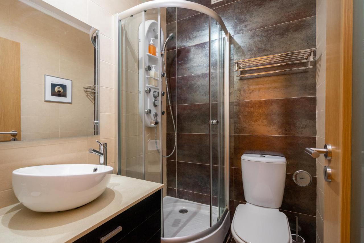 Whome Premium Family Apartment W/ Lift, Ac & Barbecue Lisboa Ngoại thất bức ảnh